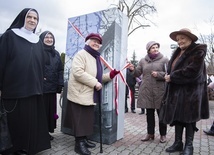 Matusia i inne superbohaterki w habitach. Ratowały, choć groziła za to śmierć