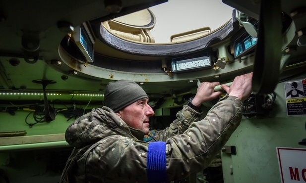 Szef NATO: obawiający się eskalacji przez wysyłanie broni Ukrainie muszą zrozumieć, że nie ma już opcji bez ryzyka
