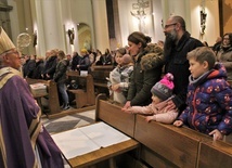 Katowice. Msza św. w intencji beatyfikacji Sługi Bożego Franciszka Blachnickiego w 36. rocznicę jego śmierci