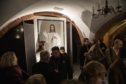 Jezu, ufam Tobie. Obrazy Miłosierdzia Bożego w katedrze św. Floriana