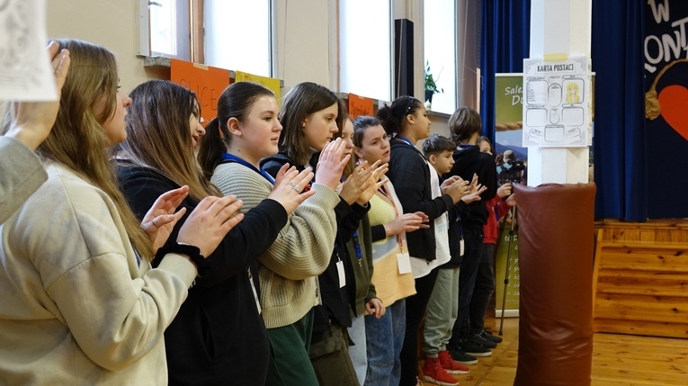 Pieszyce. Salezjanki chcą być "w kontakcie" z młodzieżą