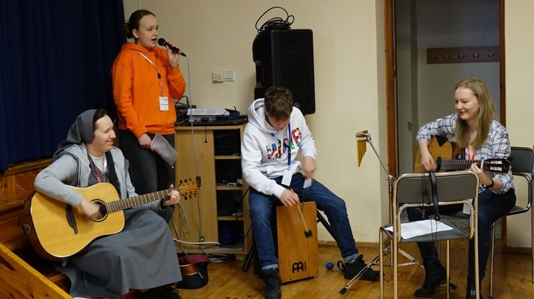 Pieszyce. Salezjanki chcą być "w kontakcie" z młodzieżą