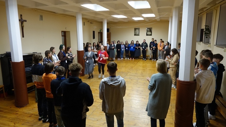 Pieszyce. Salezjanki chcą być "w kontakcie" z młodzieżą