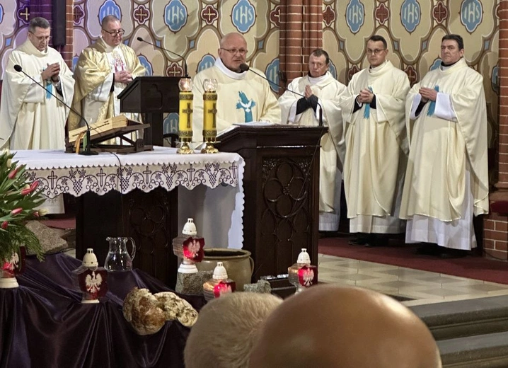 Modlitwa i apel pamięci w Żarach