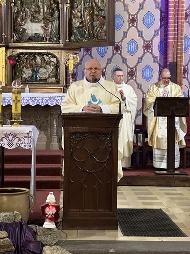 Modlitwa i apel pamięci w Żarach