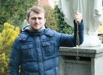 Tomasz Gawidziel jest jednym z organizatorów modlitwy różańcowej dla mężczyzn.