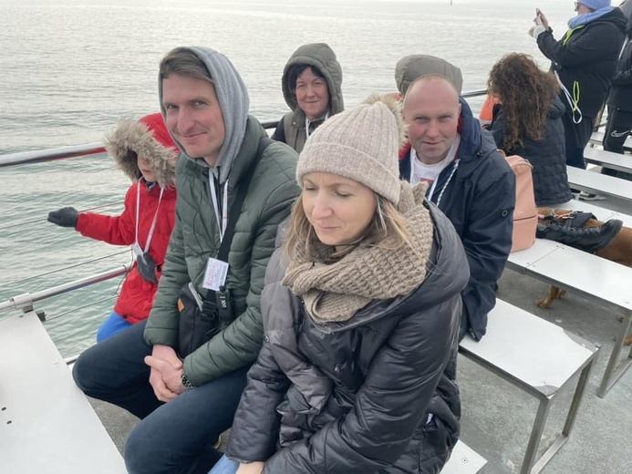 Świebodzice. Zabrali służbę liturgiczną na spotkanie z papieżem