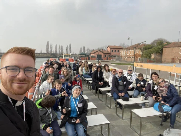 Świebodzice. Zabrali służbę liturgiczną na spotkanie z papieżem