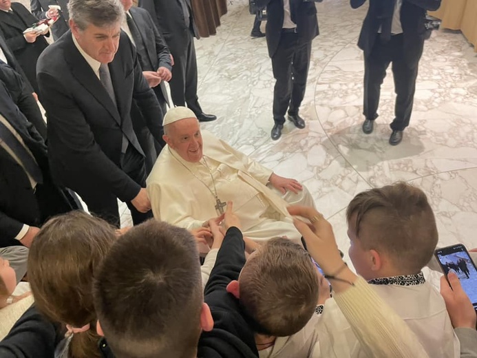 Świebodzice. Zabrali służbę liturgiczną na spotkanie z papieżem