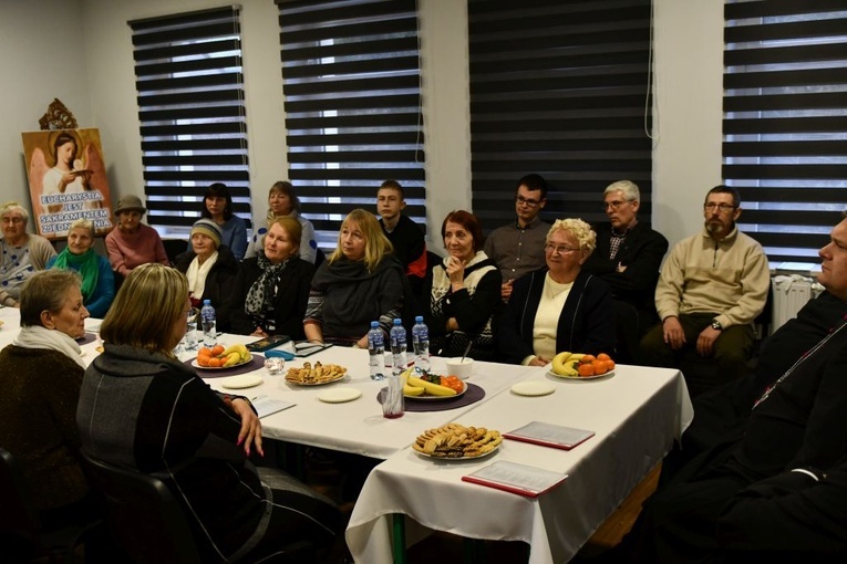 Biskup u słubickich Przyjaciół Paradyża