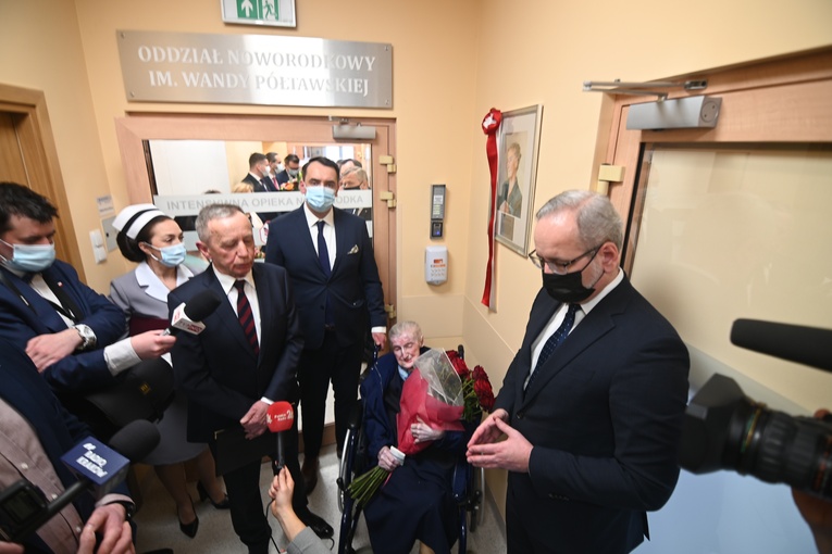 Dr Wanda Półtawska została patronką Oddziału Noworodkowego szpitala w Krakowie