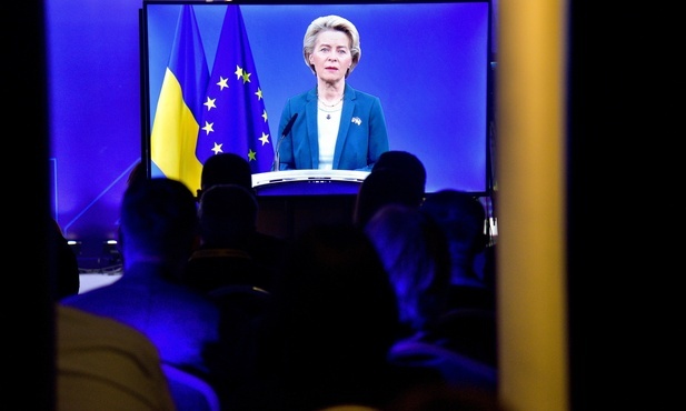 Von der Leyen: Rosja musi zostać pociągnięta do odpowiedzialności za przerażające zbrodnie