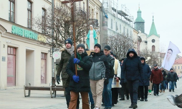 Męski różaniec na ulicach Lublina w sobotę 4 marca.