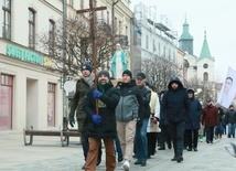 Męski różaniec na ulicach Lublina w sobotę 4 marca.