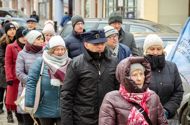 Marcowa procesja różańcowa z Wojownikami Maryi