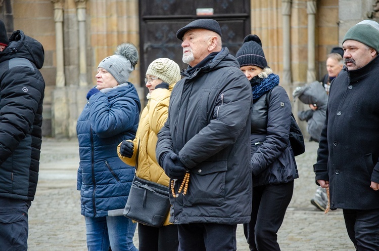 Marcowa procesja różańcowa z Wojownikami Maryi