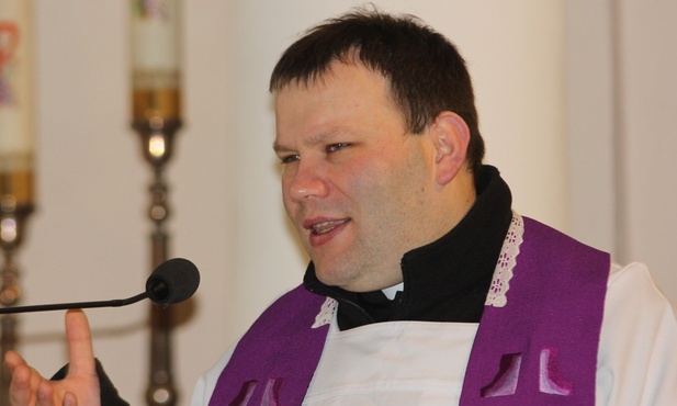 ks. Robert Wielądek