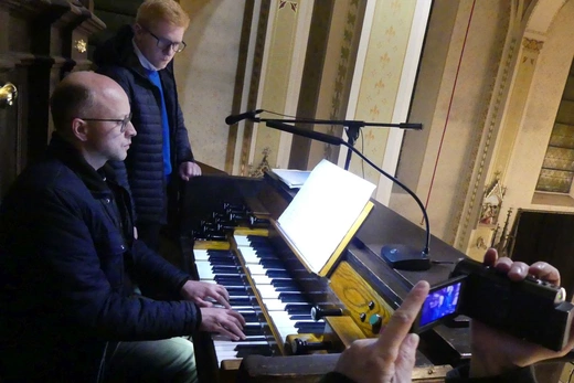 Ze św. Kazimierzem w Rajczy - przy wyremontowanych organach 