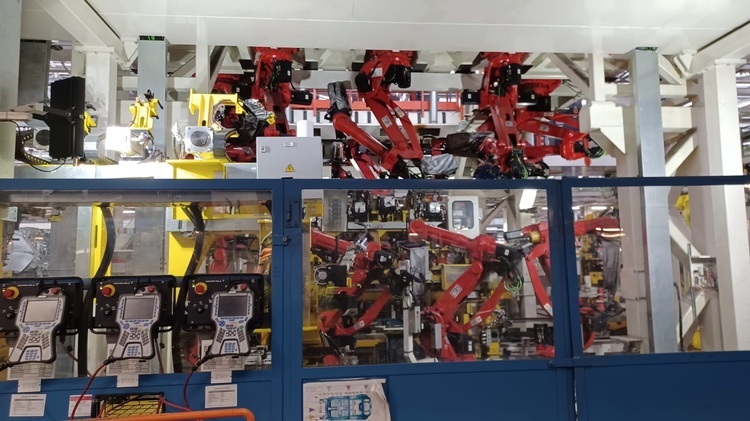 Tychy. W Stellantis ruszyła produkcja samochód marki Jeep