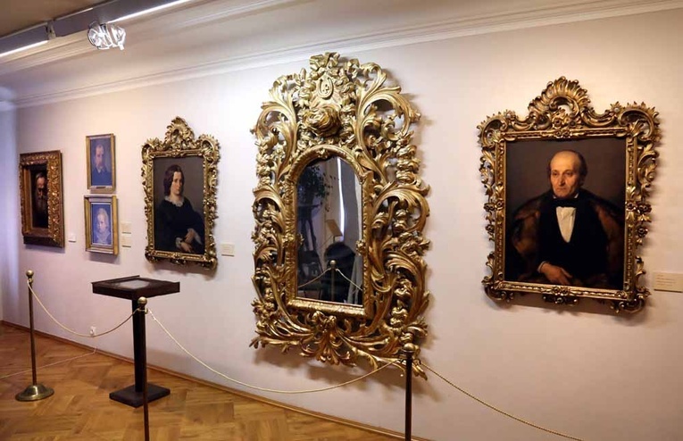 Modyfikacja ekspozycji w Domu Jana Matejki