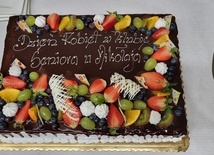 Dzień kobiet w ​Parafialnym Klubie Seniora "U Mikołaja" w Głogowie