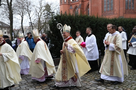 Sakra i ingres nowego biskupa gliwickiego