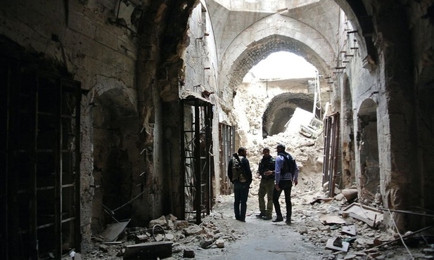Syria. Pomoc Kościołowi w Potrzebie wyrusza z transportem humanitarnym dla dotkniętych trzęsieniem ziemi