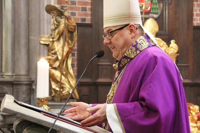 Dziesięciu akolitów