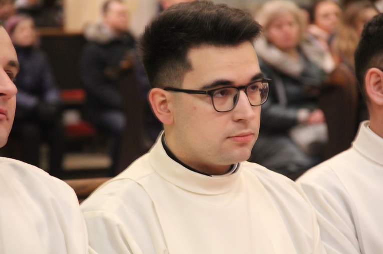 Dziesięciu akolitów