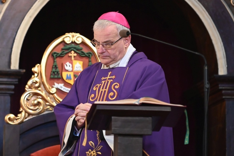 Suma z biskupem w świdnickiej katedrze