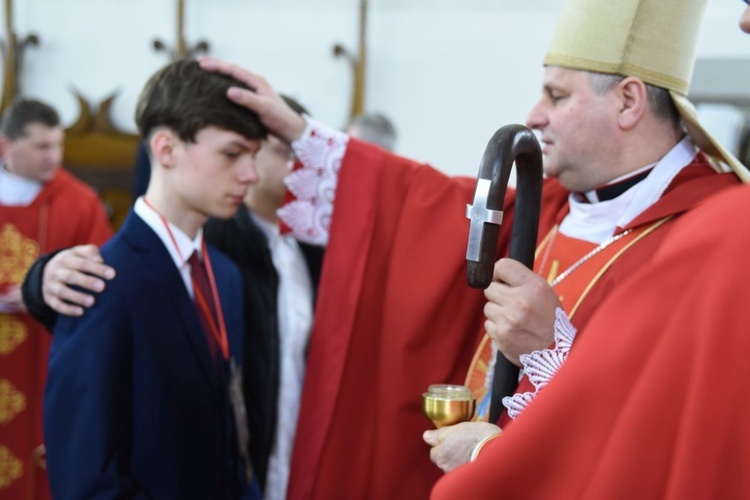 Bierzmowanie u św. Małgorzaty w Nowym Sączu, cz. 1