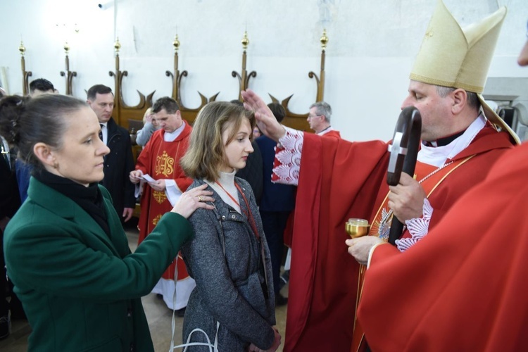 Bierzmowanie u św. Małgorzaty w Nowym Sączu, cz. 1