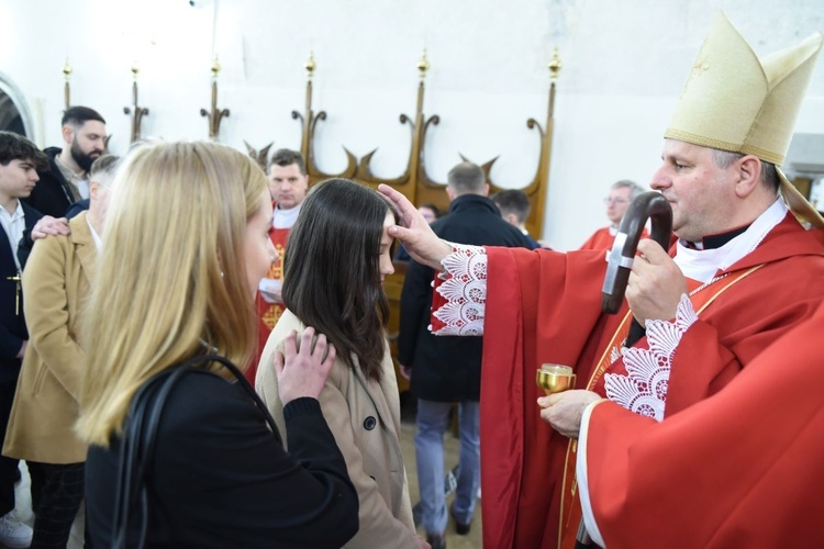 Bierzmowanie u św. Małgorzaty w Nowym Sączu, cz. 1