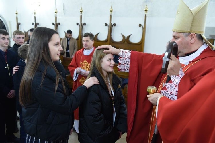 Bierzmowanie u św. Małgorzaty w Nowym Sączu, cz. 1