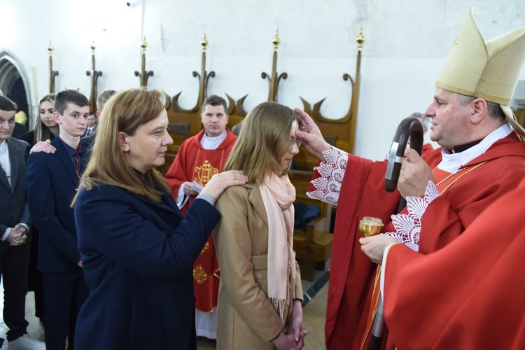 Bierzmowanie u św. Małgorzaty w Nowym Sączu, cz. 1