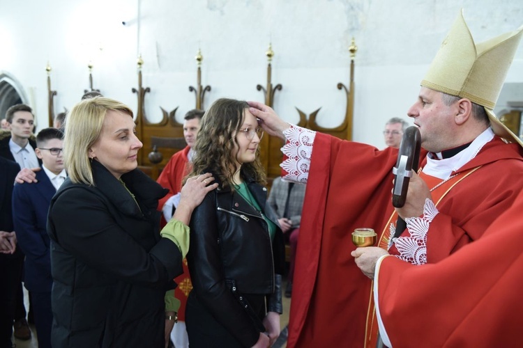 Bierzmowanie u św. Małgorzaty w Nowym Sączu, cz. 1