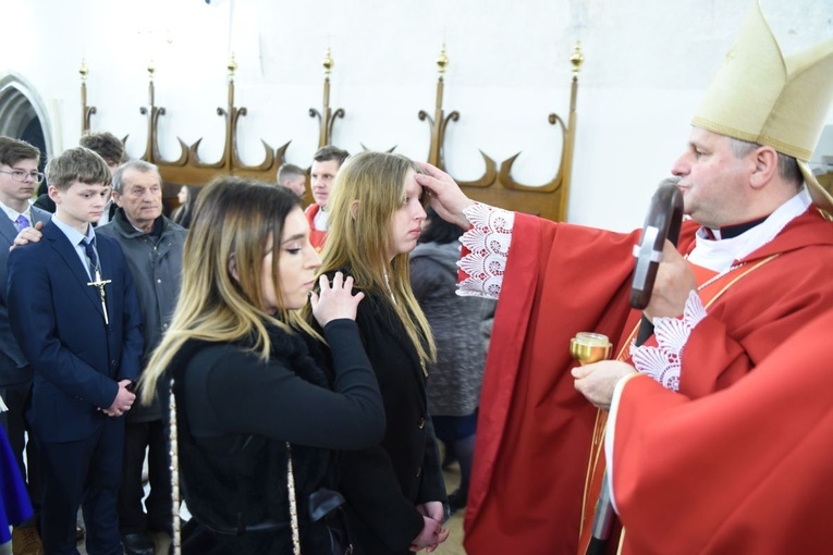 Bierzmowanie u św. Małgorzaty w Nowym Sączu, cz. 1