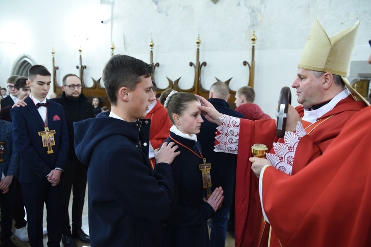 Bierzmowanie u św. Małgorzaty w Nowym Sączu, cz. 1