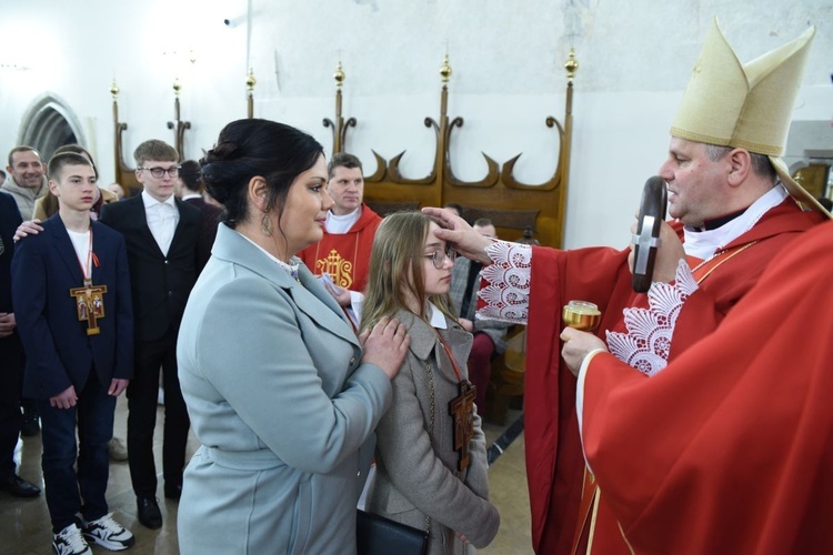 Bierzmowanie u św. Małgorzaty w Nowym Sączu, cz. 1