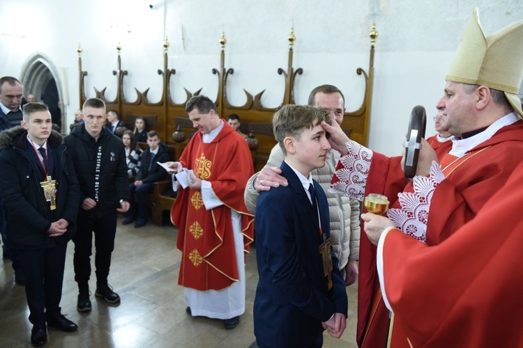 Bierzmowanie u św. Małgorzaty w Nowym Sączu, cz. 1