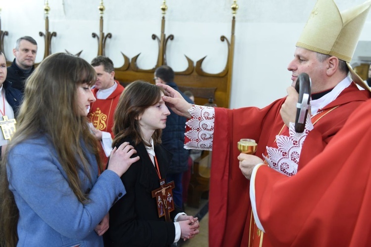 Bierzmowanie u św. Małgorzaty w Nowym Sączu, cz. 1