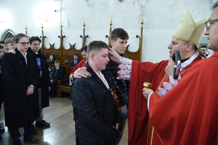 Bierzmowanie u św. Małgorzaty w Nowym Sączu, cz. 1