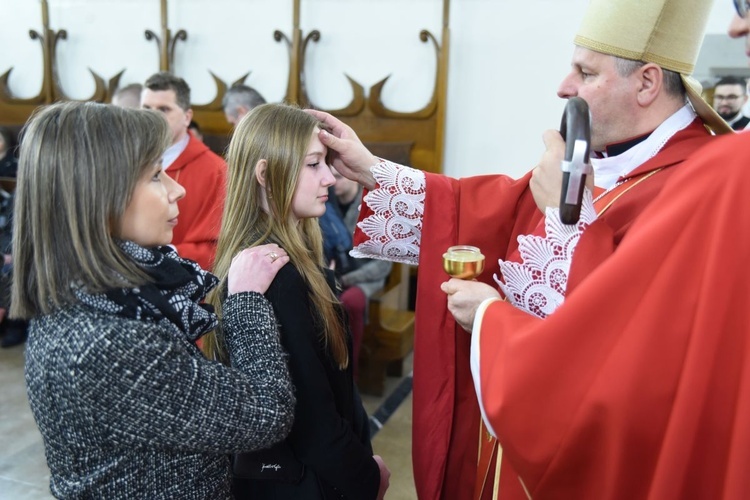 Bierzmowanie u św. Małgorzaty w Nowym Sączu, cz. 1