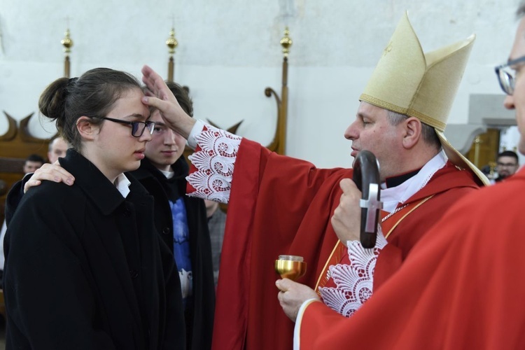 Bierzmowanie u św. Małgorzaty w Nowym Sączu, cz. 1