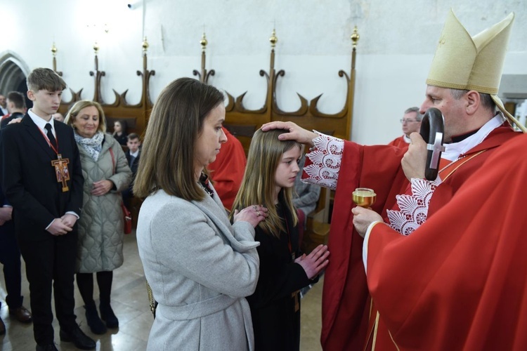 Bierzmowanie u św. Małgorzaty w Nowym Sączu, cz. 1