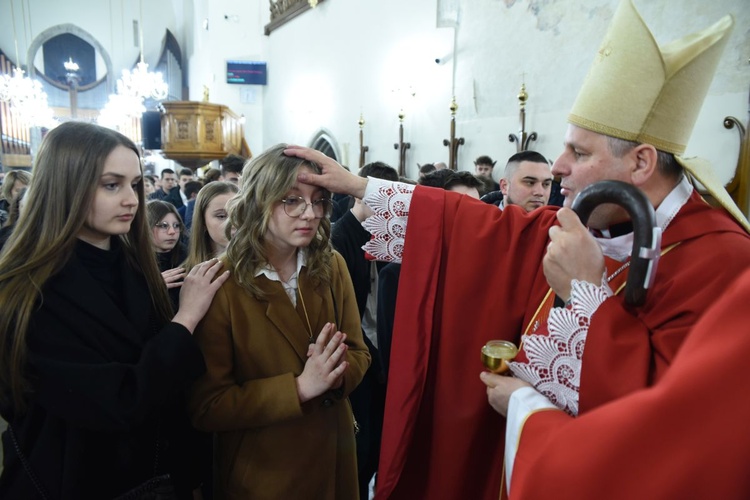 Bierzmowanie u św. Małgorzaty w Nowym Sączu, cz. 2 