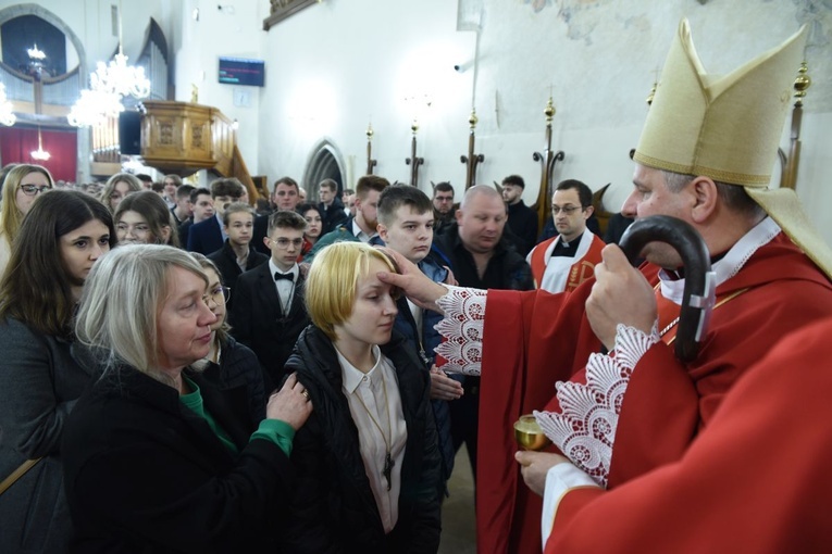 Bierzmowanie u św. Małgorzaty w Nowym Sączu, cz. 2 