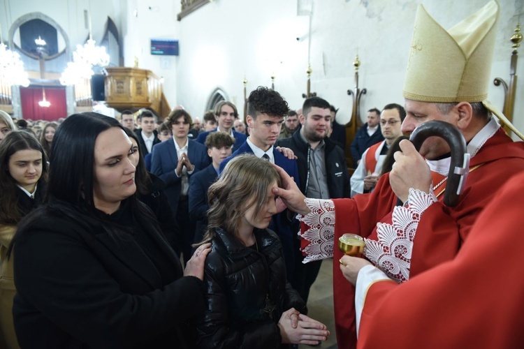 Bierzmowanie u św. Małgorzaty w Nowym Sączu, cz. 2 