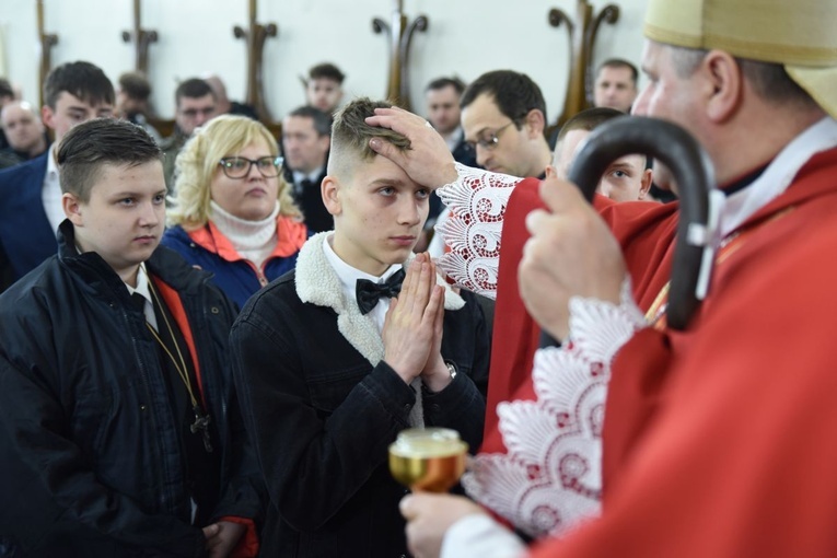 Bierzmowanie u św. Małgorzaty w Nowym Sączu, cz. 2 