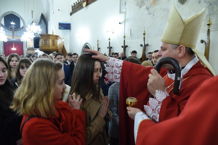 Bierzmowanie u św. Małgorzaty w Nowym Sączu, cz. 2 